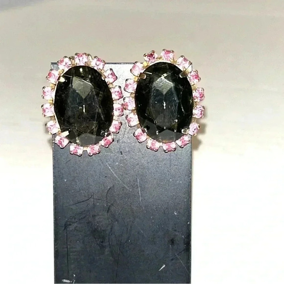 Jewelry - Vtg Smoky Quartz Pink Crystal Rhinestone Earrings Glass Goldtone Oval Clip On